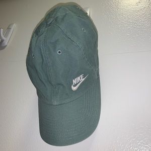 NIKE olive hat